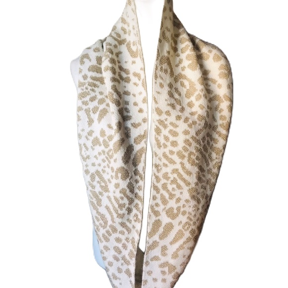 Calvin Klein Infinity Scarf Animal Print Soft Cream and Gold - Picture 1 of 10